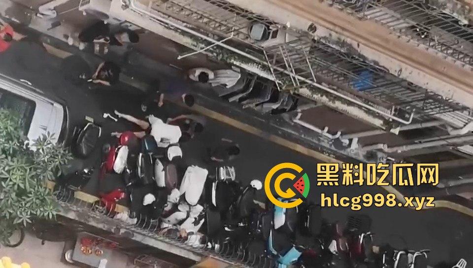 深圳离谱男自杀！上吊不够，还跳楼！楼下邻居吓得魂都飞了！-5