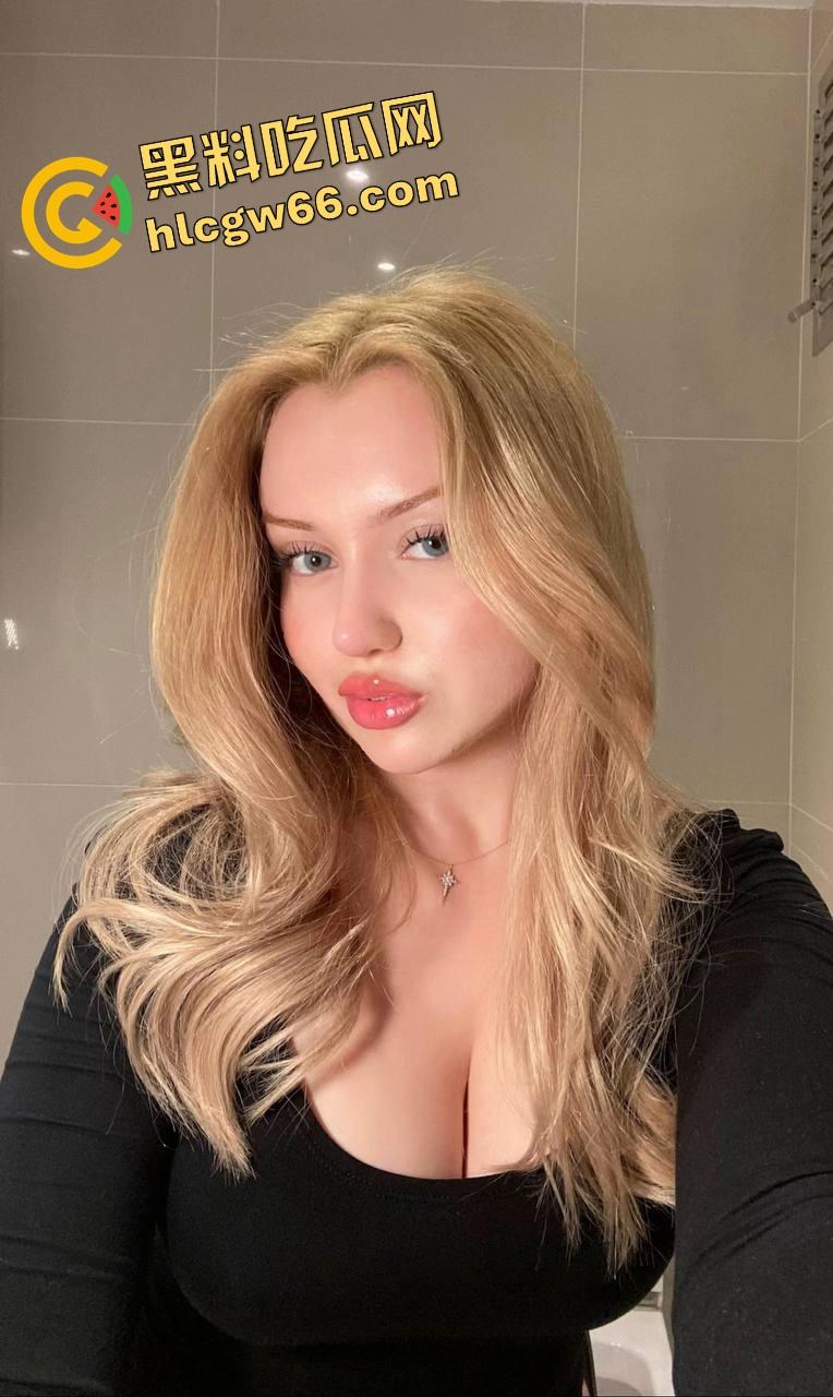 欧美变态老鬼重口肛肠猎奇曝光,三朵菊花掰开操得稀巴烂,三花聚顶玩得屎都给干出来了!-7