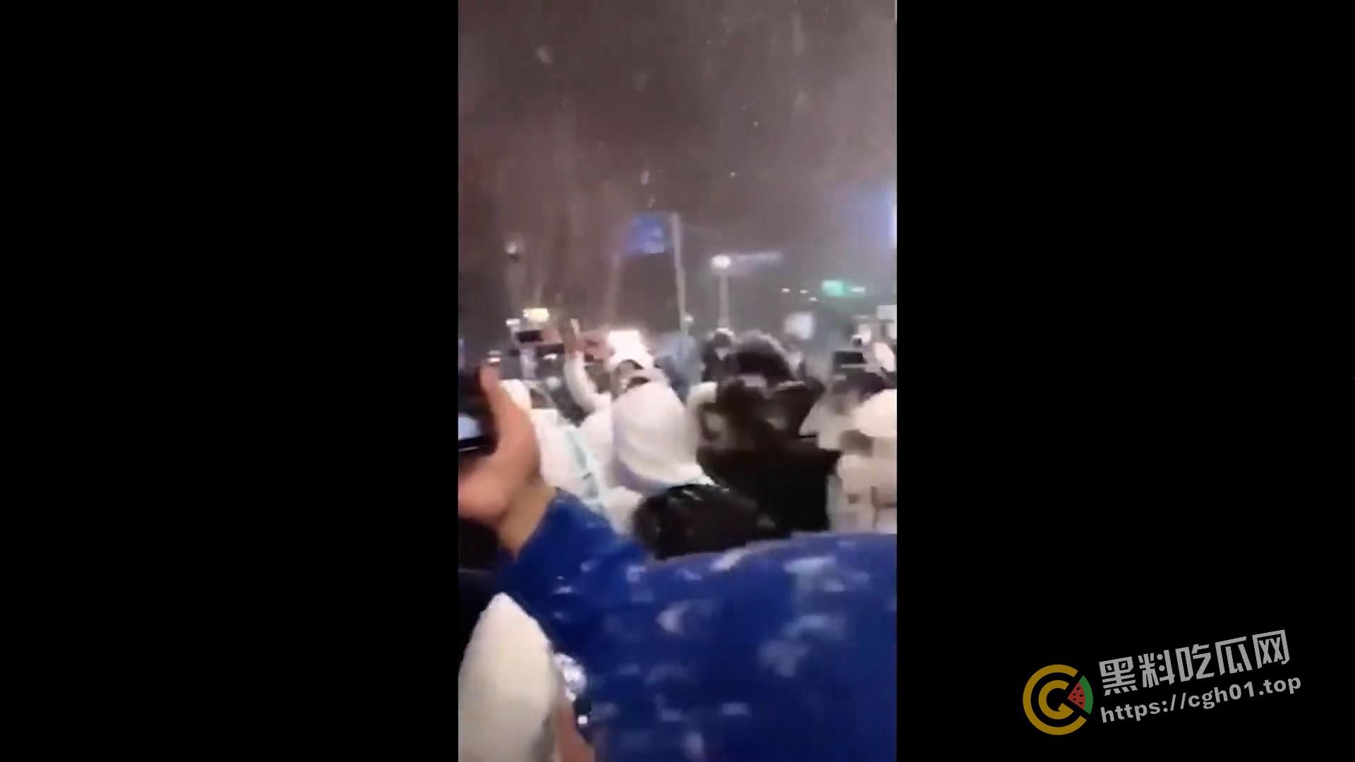 全网封禁！《乌鲁木齐中路》白纸运动纪录片  最全版本-4