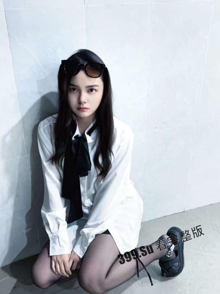 重庆21岁学生妹 曹兴运 分手后遭前男友曝光生活照和性爱视频 传播其是条性欲超强的反差母狗 至今任能偶尔约出来做爱-5