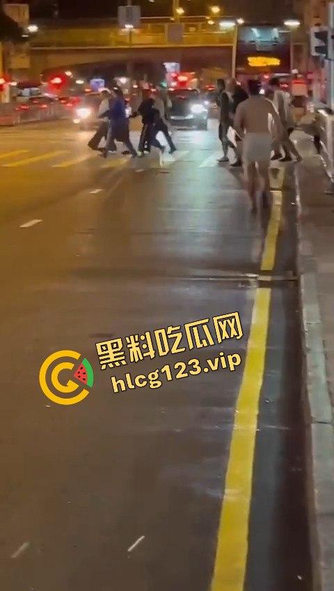 香港旺角白嫖翻车！嫖娼不给钱，嫖客遭皮条客暴力恐吓！-9