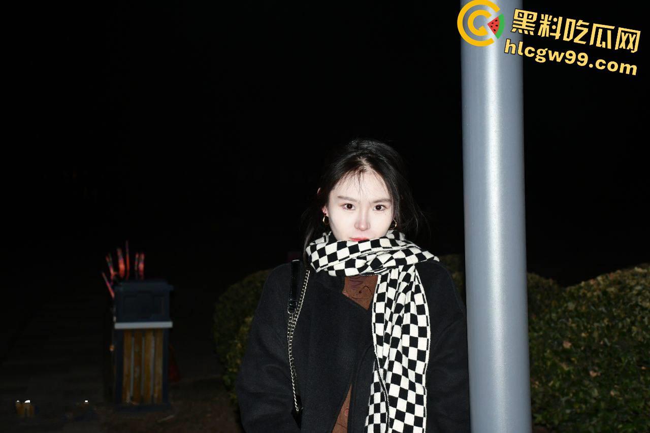 北师大绝美校花【媛媛】蜜桃翘臀自慰私拍，清纯脱俗的舞蹈生颜值堪比明星-8