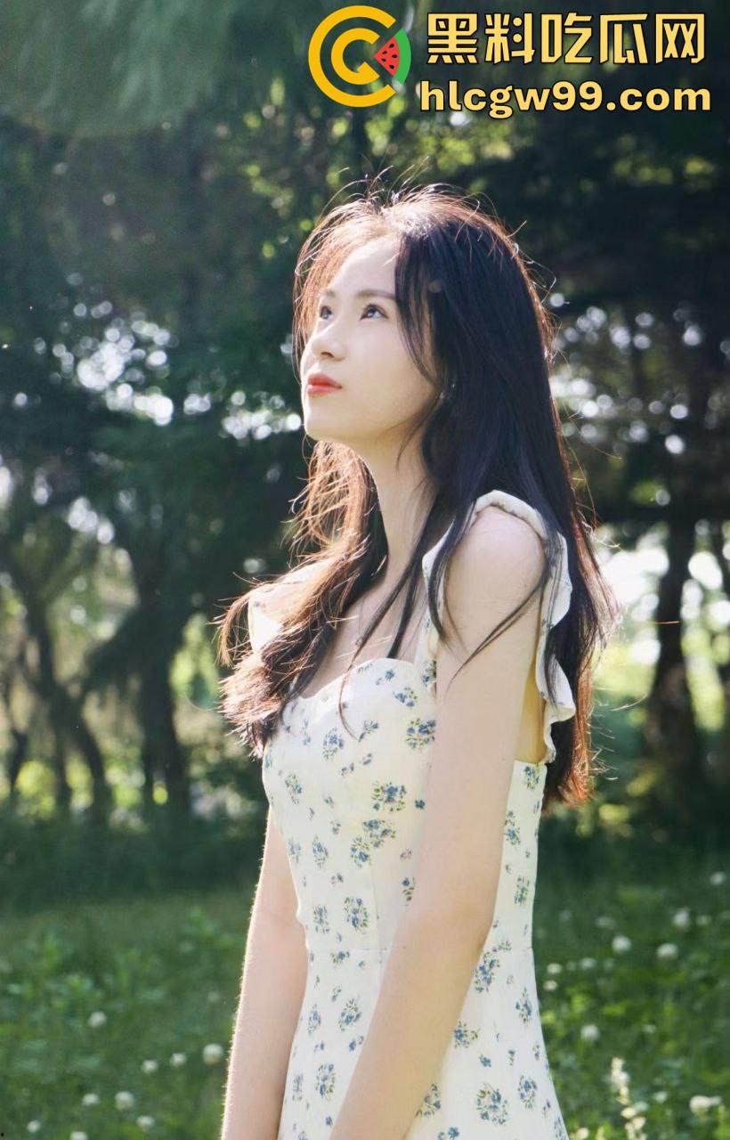 北师大绝美校花【媛媛】蜜桃翘臀自慰私拍，清纯脱俗的舞蹈生颜值堪比明星-10