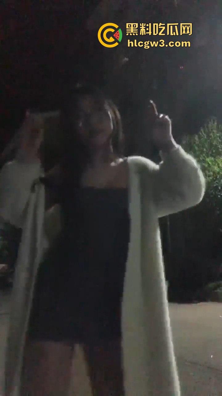 爱跳舞的反差眼镜娘【曹伊宁】和男友自拍流出 娇喘连连自动打桩机式疯狂  一秒变母狗!-1