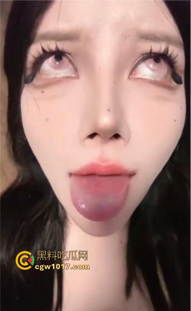 抖音高颜值魅魔【喵酱崽】大尺度私拍曝光,阿黑颜盯射眼神勾魂拉丝,玉乳娇艳欲滴自慰,充满了对精液的渴望!-6