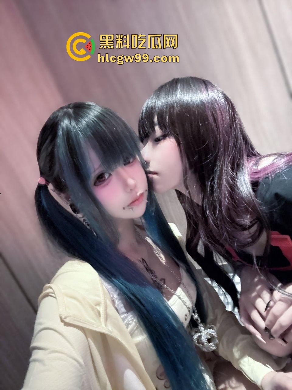 推特地雷系双马尾萝莉炸场，幼猫病猫高颜值白丝双飞，攻速3.0飞机场萝莉果然要靠双马尾才有东西抓！-8