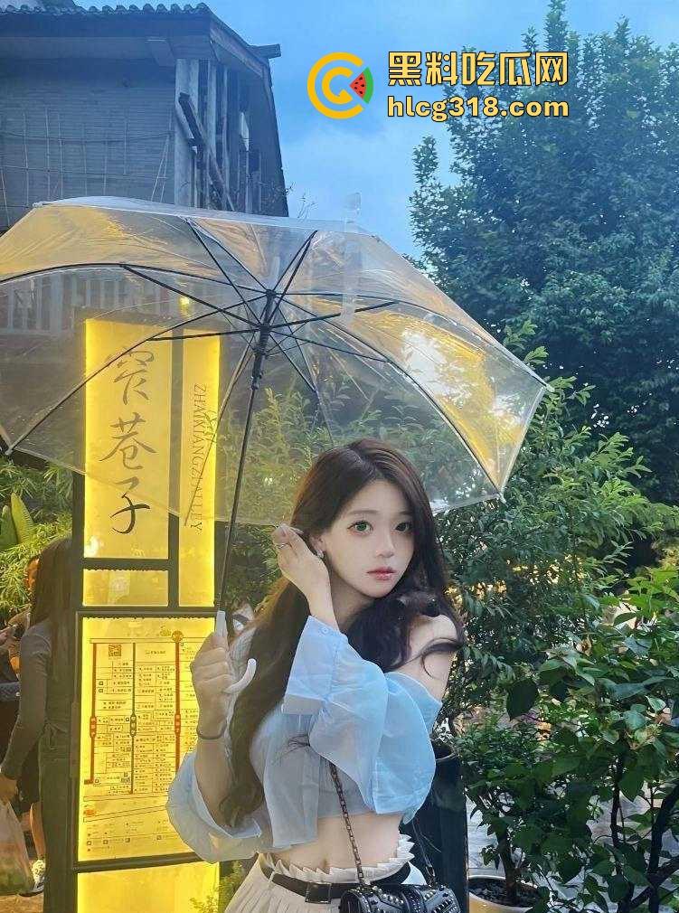 吉林大学大三学姐【李辞慧】极品高颜值，清纯的外表下是颗母狗的淫荡内心，不良视频曝光泄露！-4