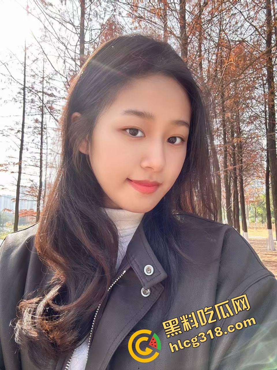 她说今晚不想操，只想要敷点原料新鲜的面膜，忍不住一发射脸，我醉欲眠卿且射，明朝皮肤嫩如花！-2