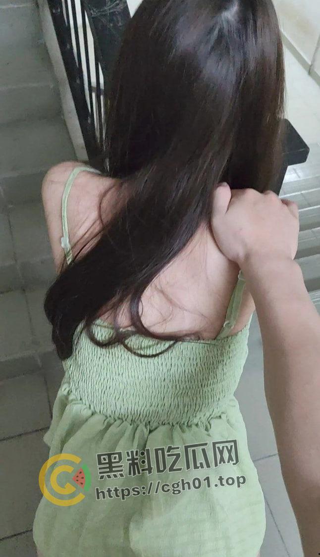 重磅流出！超高颜值学妹被暴力调教 黑丝足交 4p爆操 欲仙欲死的肉便器-13