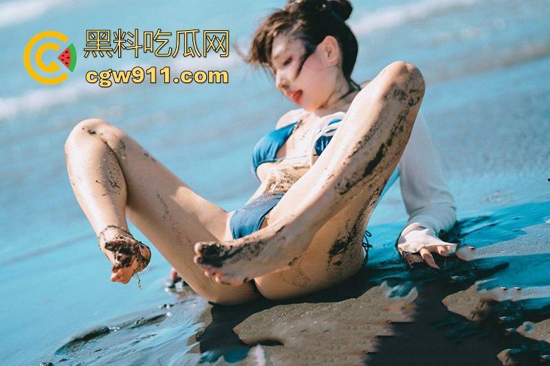 极品清纯网黄【萨慕慕Momo】最新户外露出福利曝光，长腿美乳三点全露，C杯美乳白嫩弹跳，无毛嫩穴一览无遗！-1