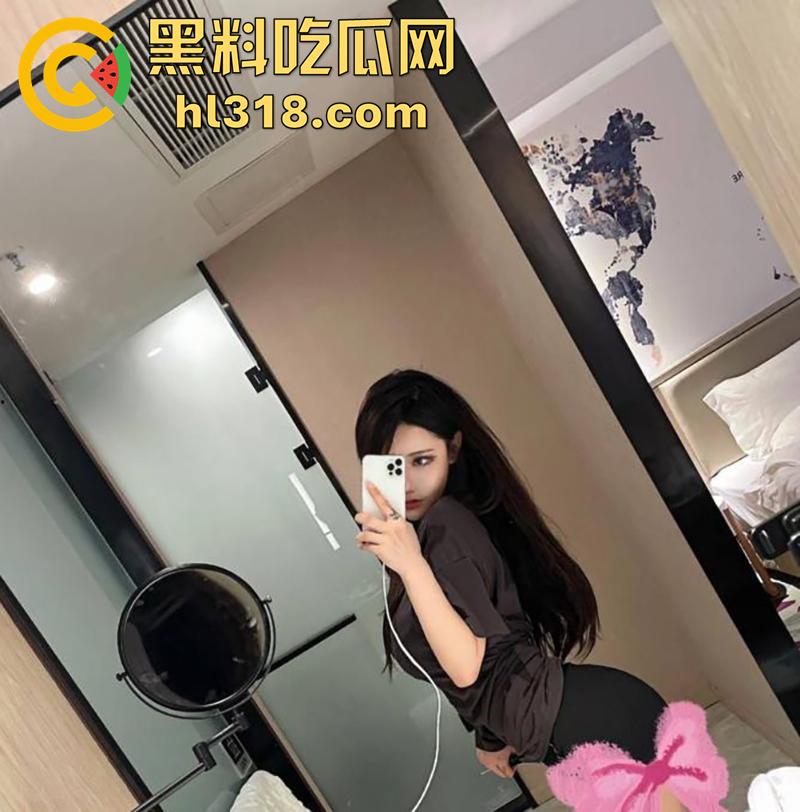 抖音54万粉丝网红【DJMILK】，极品身材颜值女神，结果却是富人母狗，潜规则淫乱自拍视频流出！-2