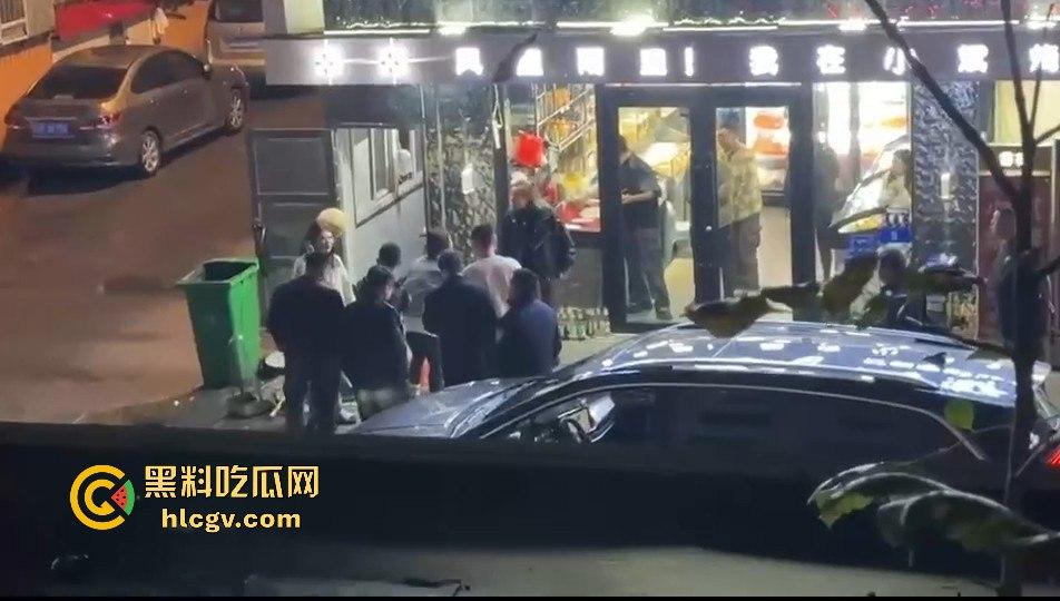辽宁丹东女子深夜吃宵夜遭暴打!受伤入院已报警,背后原因引发关注!-2