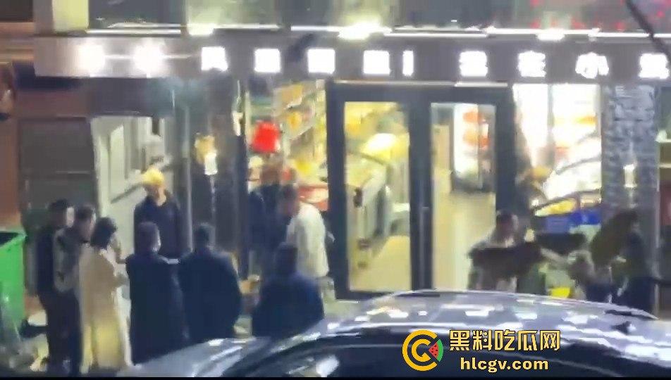 辽宁丹东女子深夜吃宵夜遭暴打!受伤入院已报警,背后原因引发关注!-5