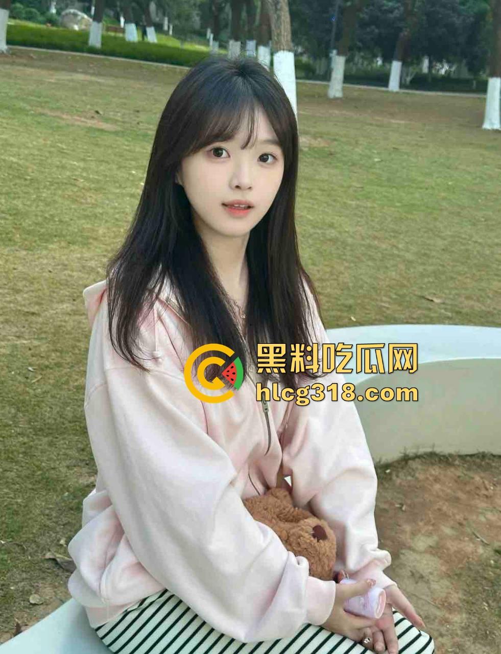 深圳18岁毕业嫩妹刚毕业就当鸡,张口就5000包夜,2500连口都不给,瓜友砸钱要曝光小辣鸡!-12