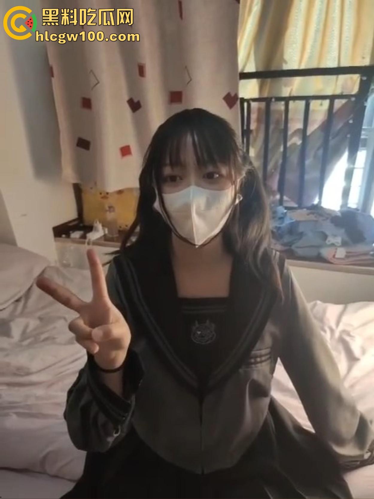 南宁双马尾学生妹【胡九万】骚浪视频流出,清纯脸装不住母狗心,动作骚得像条狗,撸点高到让人瞬间射!-4