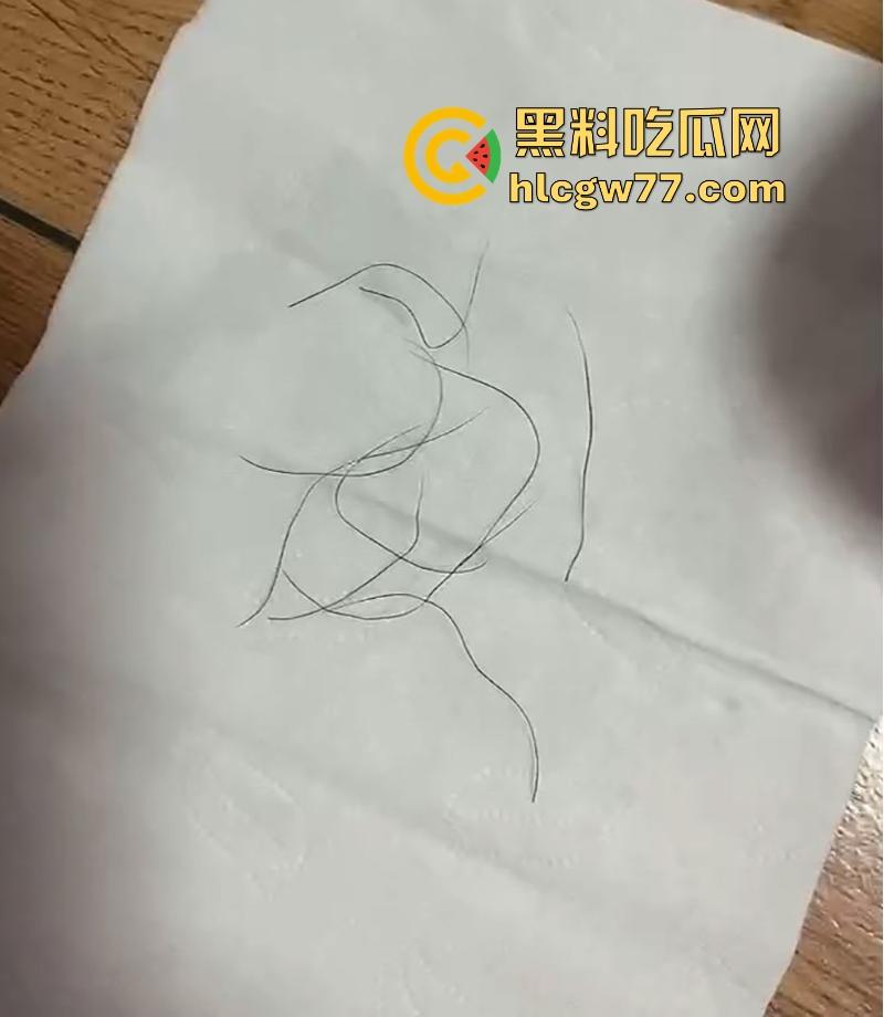 黄毛小妹直播间PK惩罚当场拔逼毛 输赢规矩惊呆网友 这届网红玩的可真花花啊 估计平时也没少挨操!-10