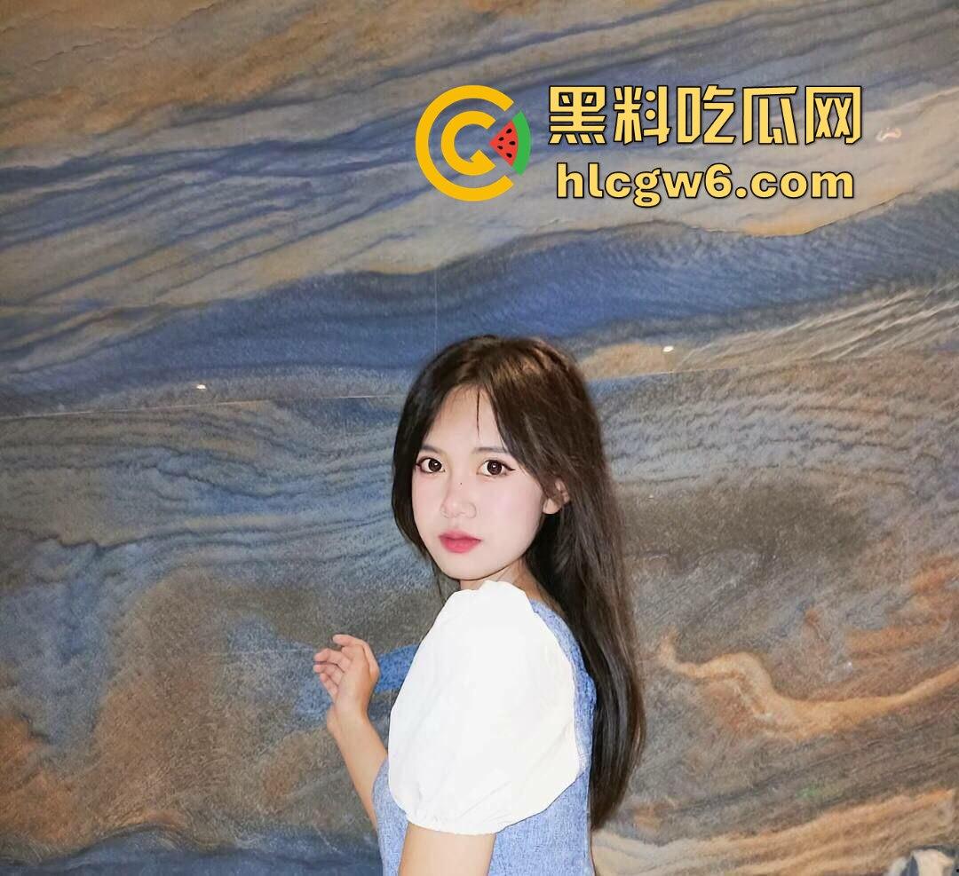 北京小情侣实习狗带劲！大四毕业刚进大厂就敢公厕开舔，回家脱光干到天亮，一晚上五次直接把女朋友腿干软！-2