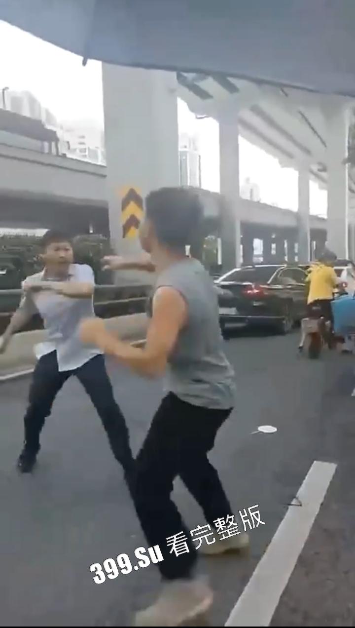 打架 互殴 解压  小仙女干架依旧生猛，打的对面直接爆装备（六）-7