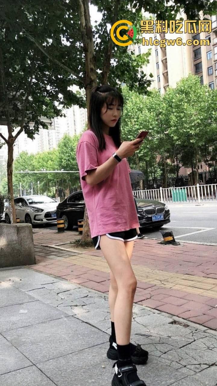 南京炸裂小学老师【杨燕姿】不满新婚老公花天酒地 网约单男酒店约炮报复老公 绝密做爱视频被曝光-12