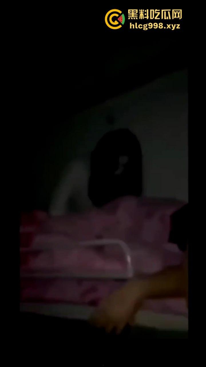 海南桂林洋学校半夜鬼哭？ 被视频第3秒吓到了 这谁来解释一下？？-9