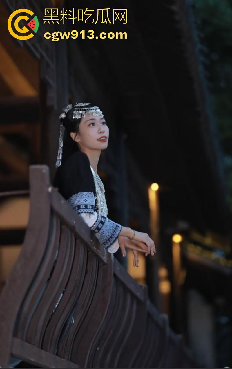 杭州师范气质尤物【陈绍熙】，遭前男友泄密不雅视频，白天女神晚上淫娃，那一脸的享受高潮感简直没谁了！-6